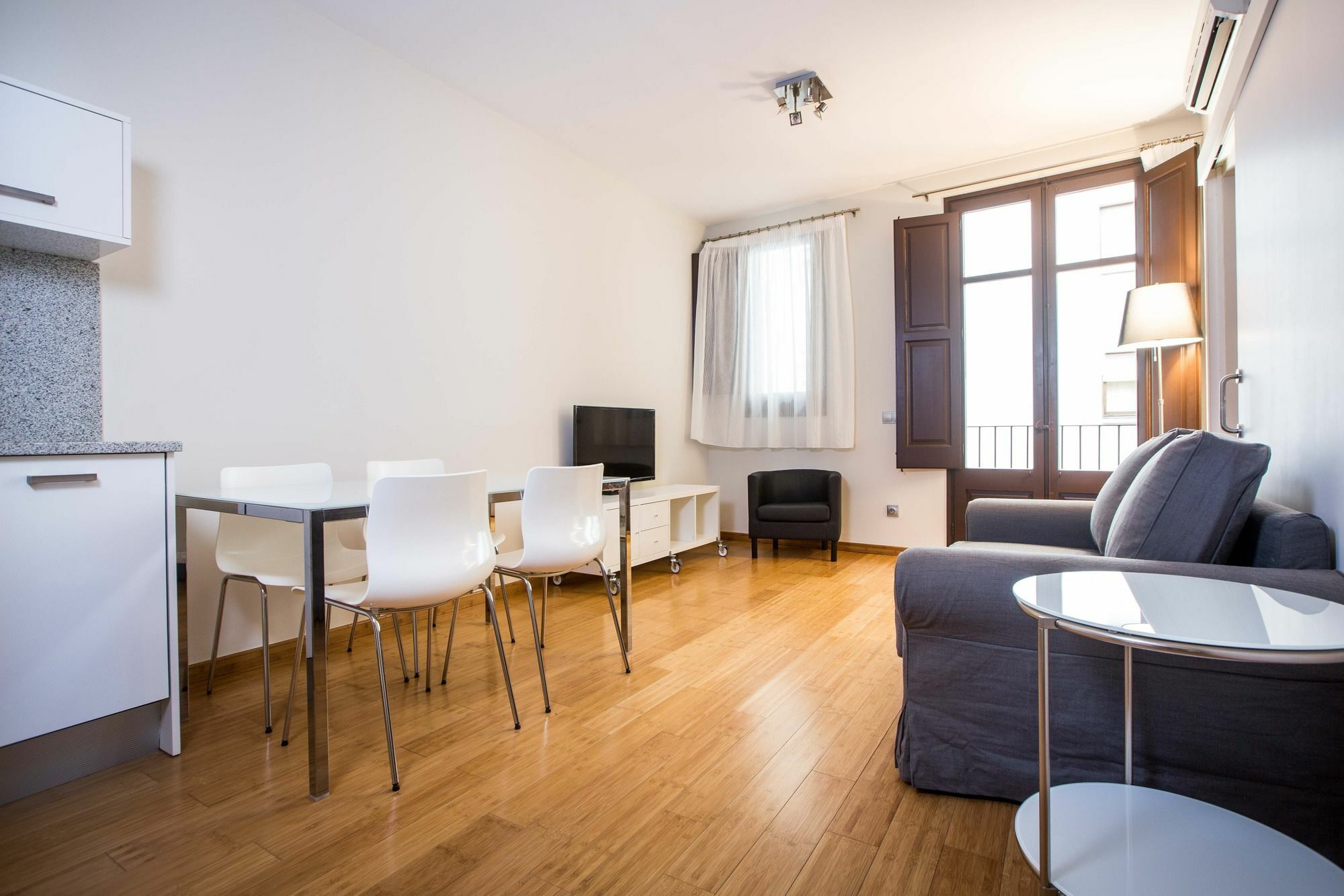 Girona Housing Ginesta 9 Lägenhet Exteriör bild